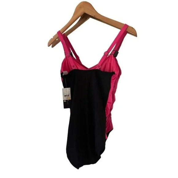 Aquagreen One Piece NWT Swimsuit Size Small - Picture 2 of 6